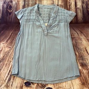 Sleeveless Large Pale Blue Top